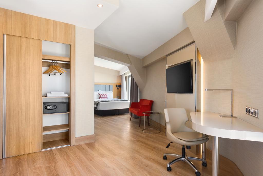Ramada Encore By Wyndham Eskişehir — 10