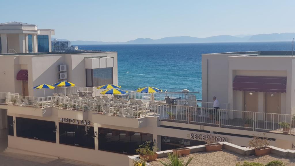 Ladies Beach Suit Otel — 3