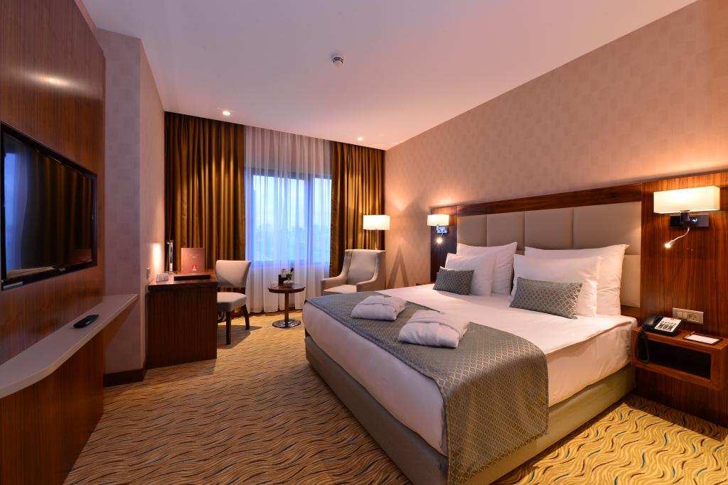 Clarion Hotel İstanbul Mahmutbey — 4