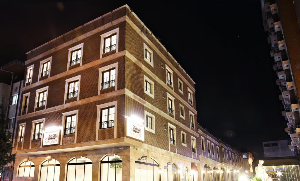 Diasos Otel Buca — 1