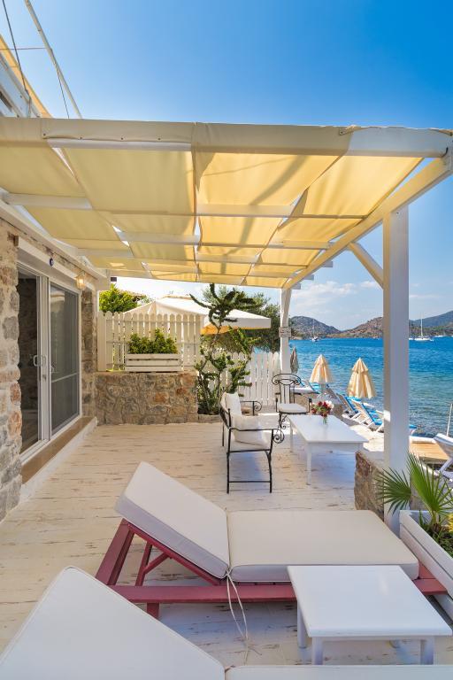 Tamara Beach Pansiyon — 4
