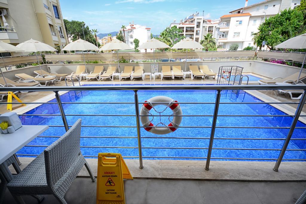 City Hotel Marmaris — 3