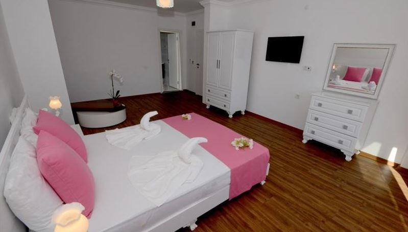 Dinç Otel Bozburun — 6