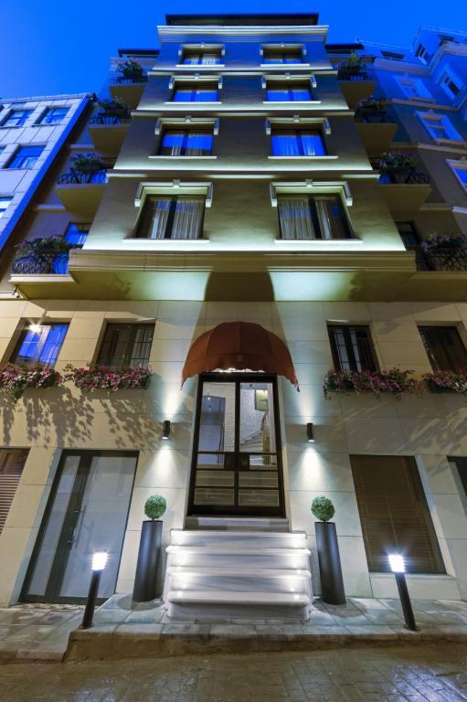Walton Galata Hotel — 1
