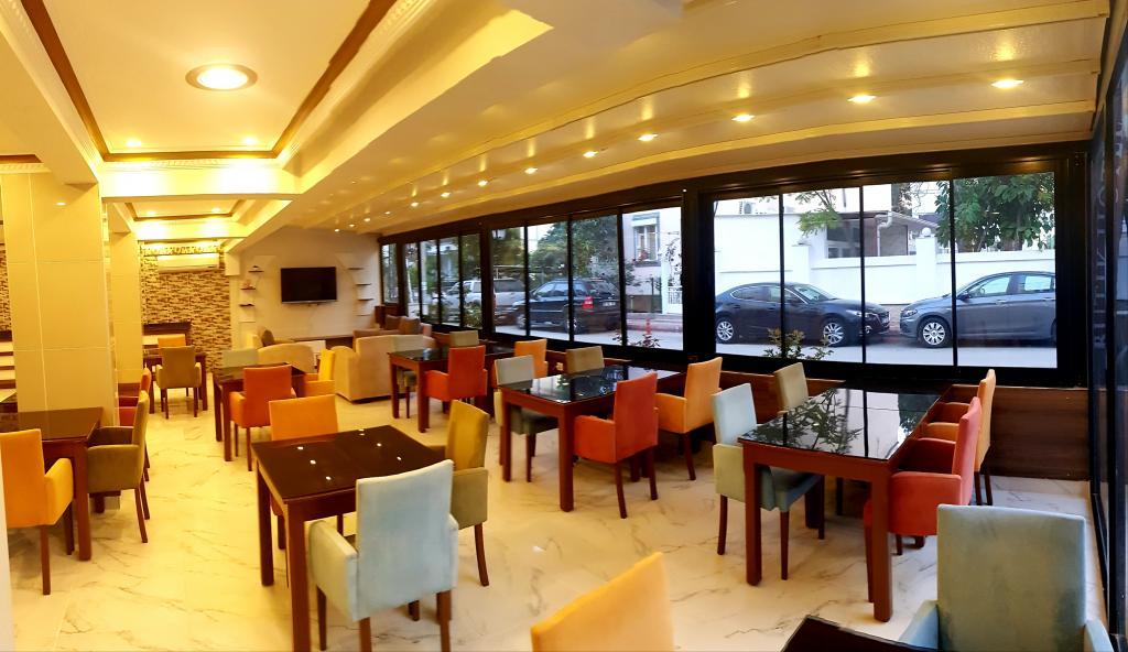 Lavin Garden Hotel — 8