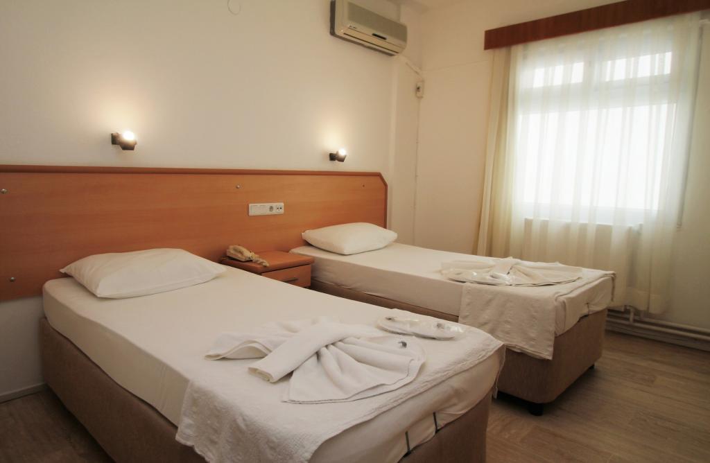 Gören Otel Çeşme — 8