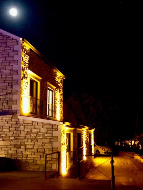 Victoria Hotel & Lounge Foça — 8