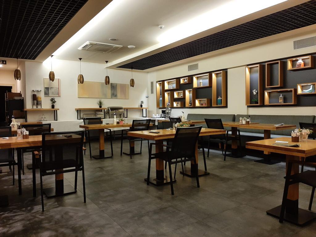Sapko Airport Hotel — 6