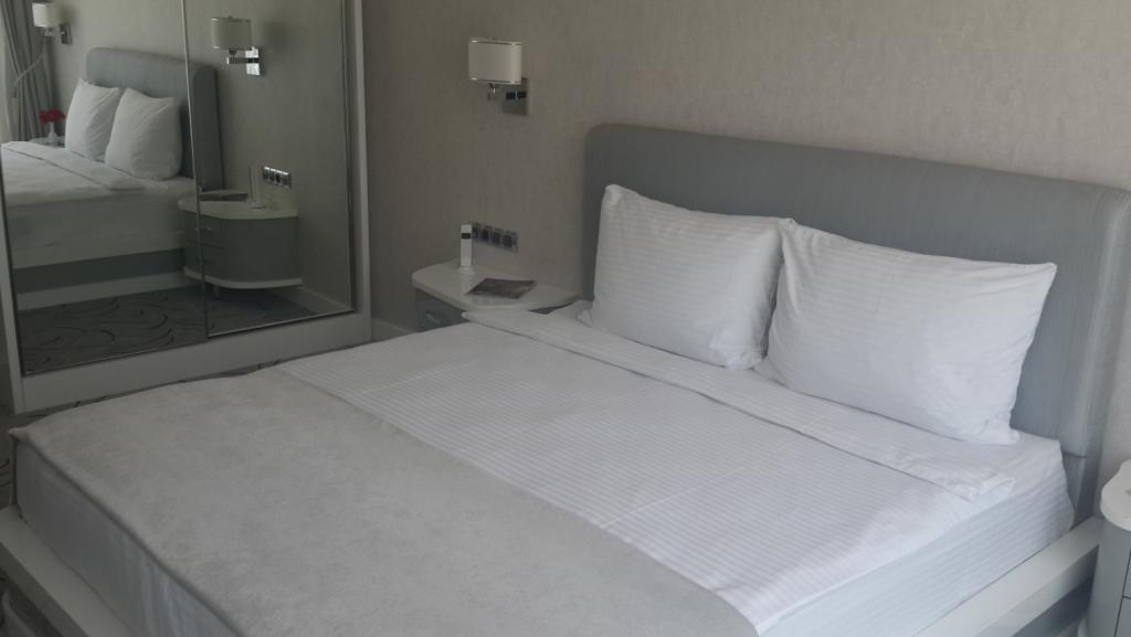 White Line Boutique Hotel — 6