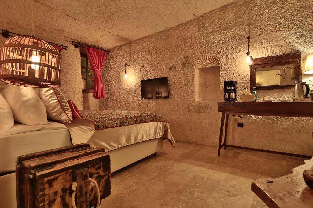 The Owl Cave Hotel — 6