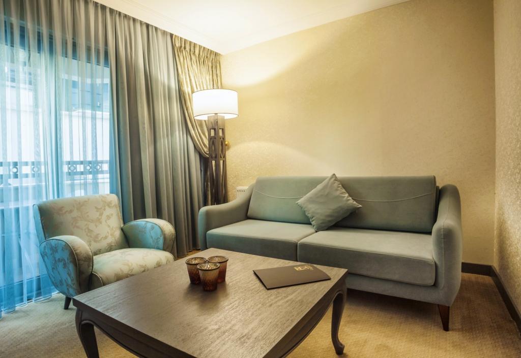 Cadence Design Hotel — 10
