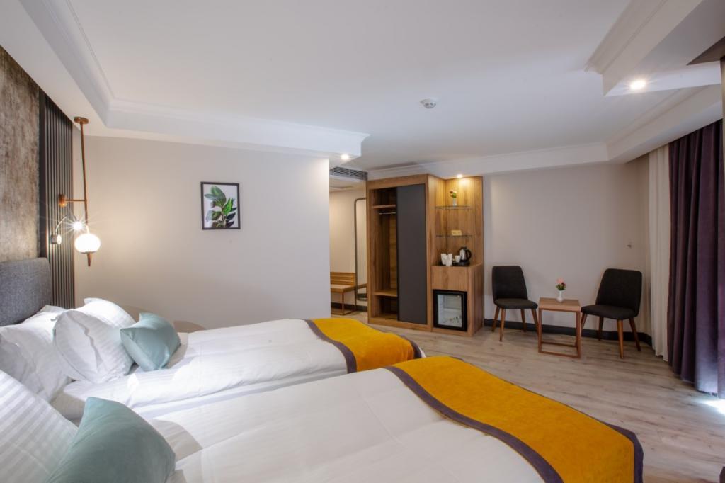 Kayhan City Hotel — 2