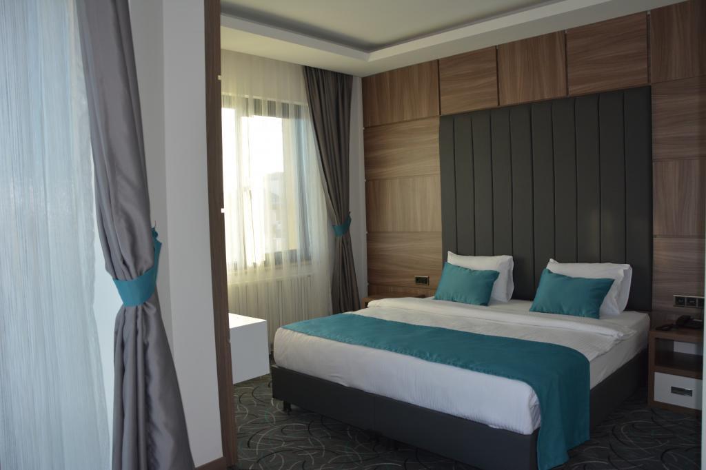 Winter City Hotel — 3
