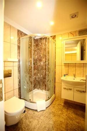 Kumburgaz Emir Butik Otel — 7