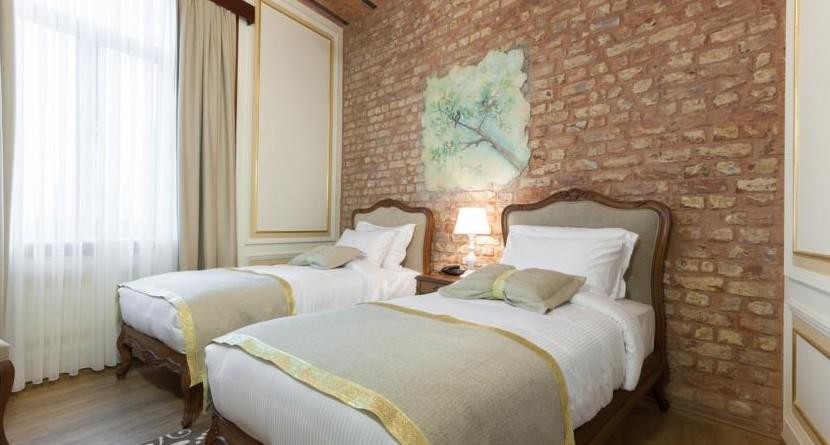 Hotel Pera Parma — 4