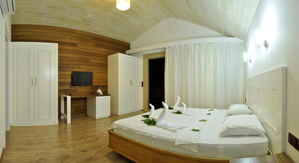 Apella Hotel — 5