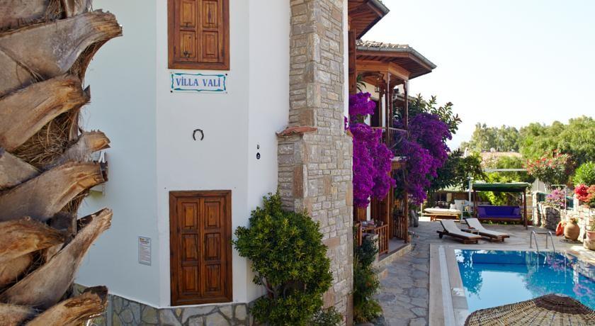 Villa Vali — 2