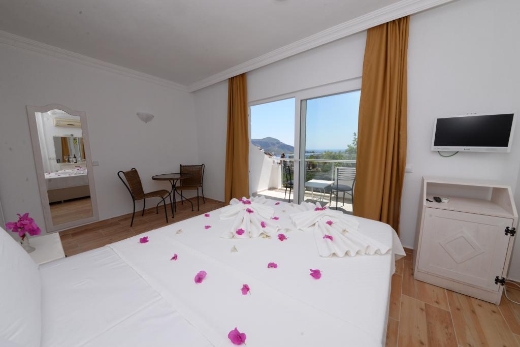 Neruda Hotel — 9