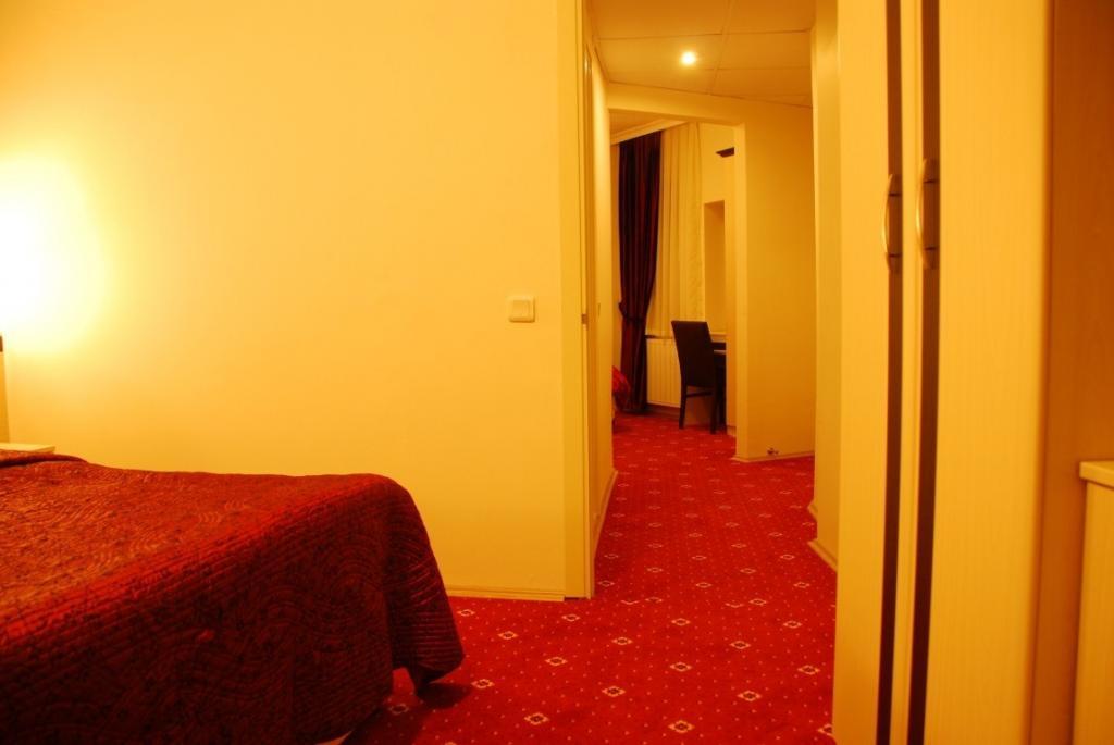 Otel Bossinop — 5