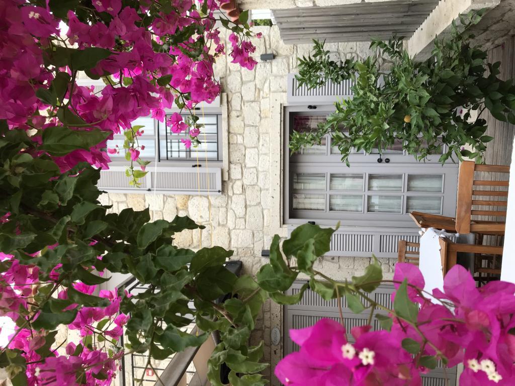 Alaçatı Çona Butik Otel — 7