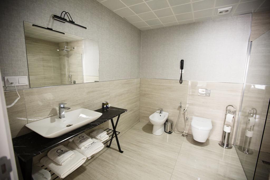 Gardenya Suit Hotel — 8