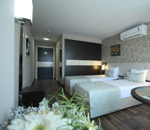Palm City Hotel Akhisar — 4