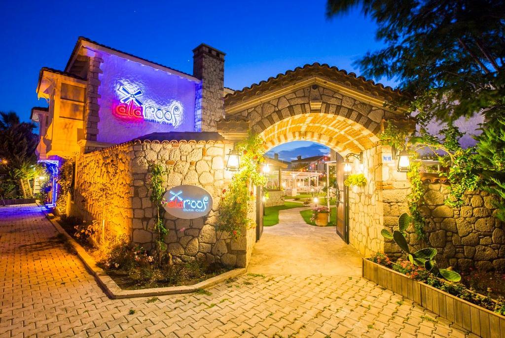 Alaroof Otel (+15)