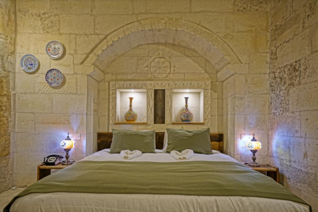 Vigneron Cave Hotel — 2