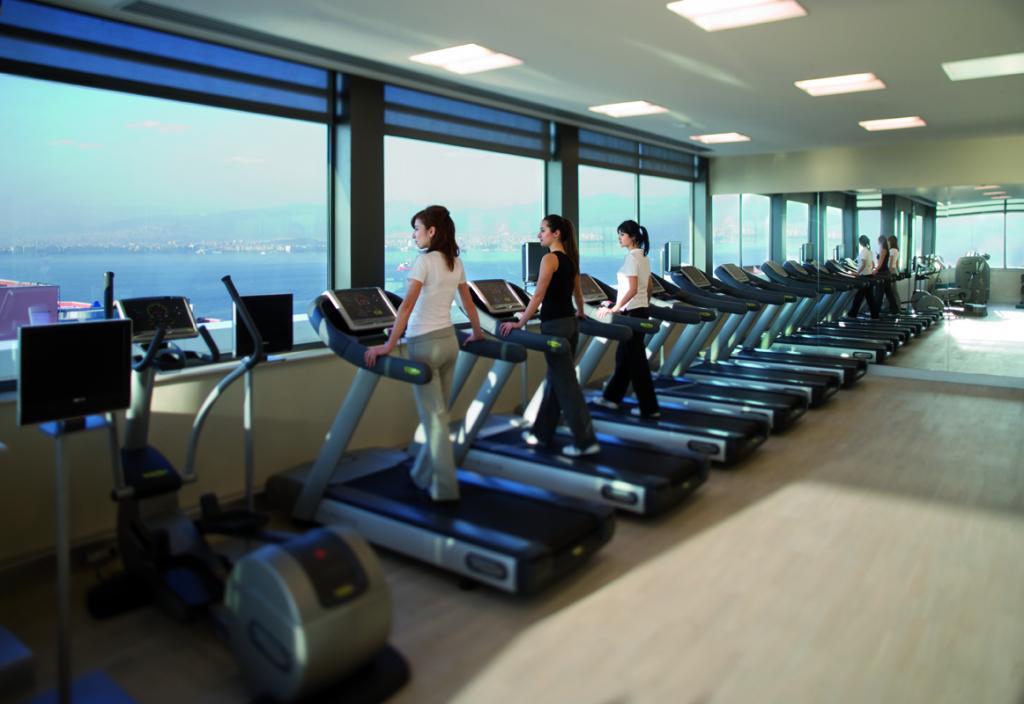 Mövenpick Hotel İzmir — 9