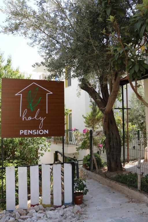 Holy Pension