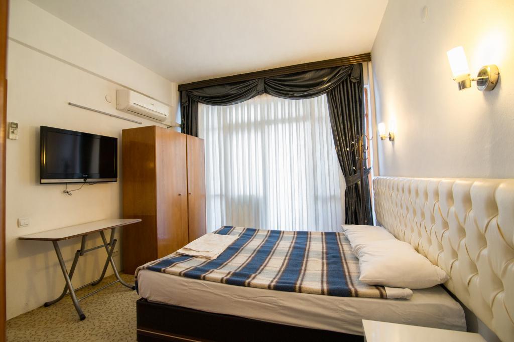 Engin Otel Finike — 9