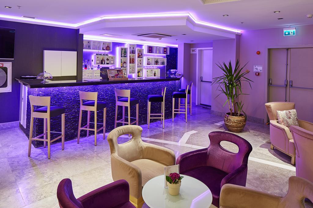 Double Tree By Hilton İzmir Alsancak — 8