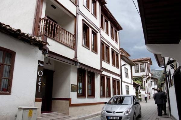 Simre Otel — 1
