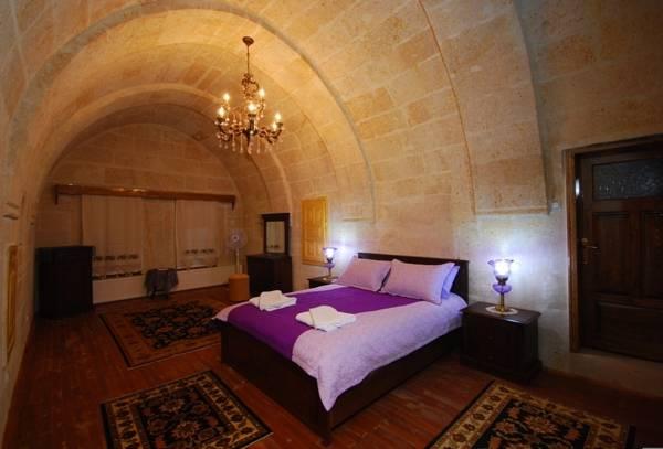 Upper Greek House — 7