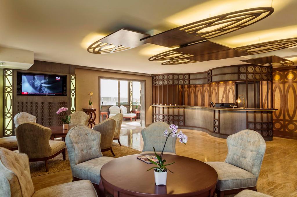 Cadence Design Hotel — 3
