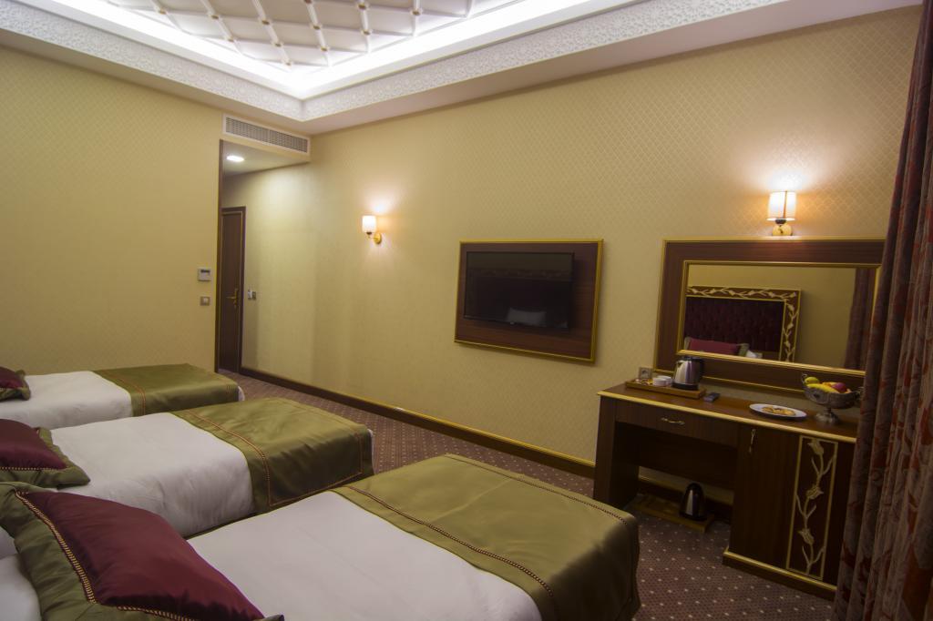 MB Deluxe Hotel — 7