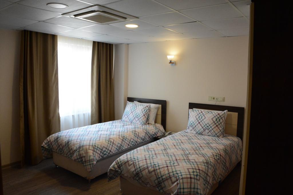 STS Hotel — 3