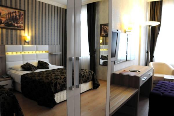 Nil Hotel — 7