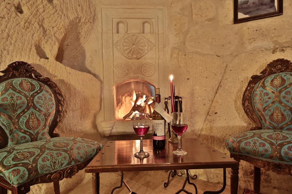 Travellers Cave Hotel — 3
