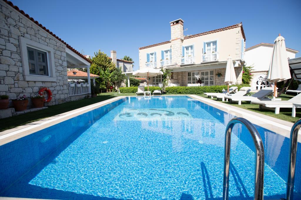 Panda Alaçatı Otel — 3