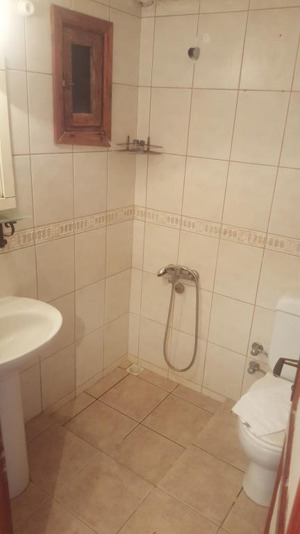Gloriatibi Jarra Hotel — 2