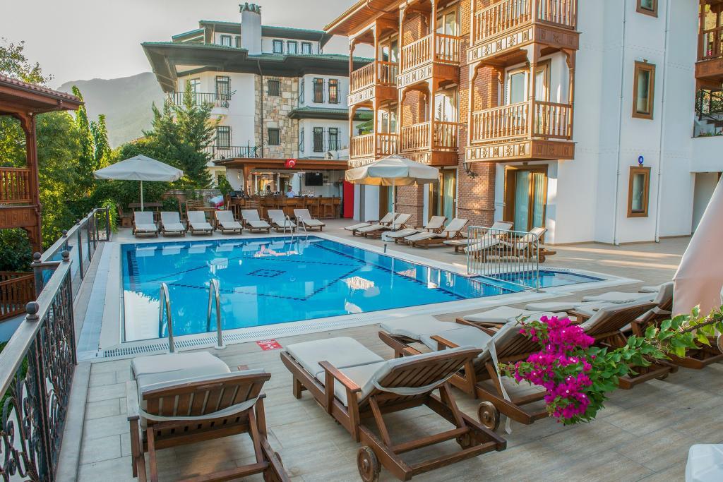 Azmakhan Hotel