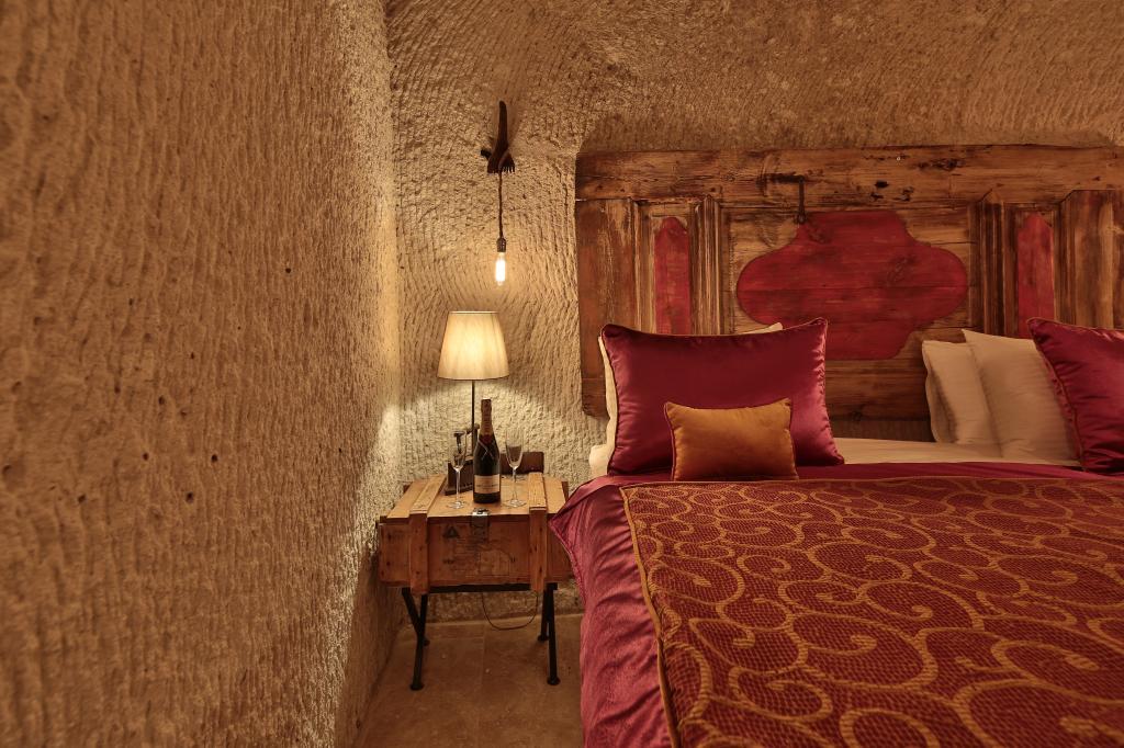 The Owl Cave Hotel — 8