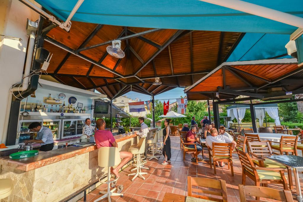 Rebin Beach Hotel — 8