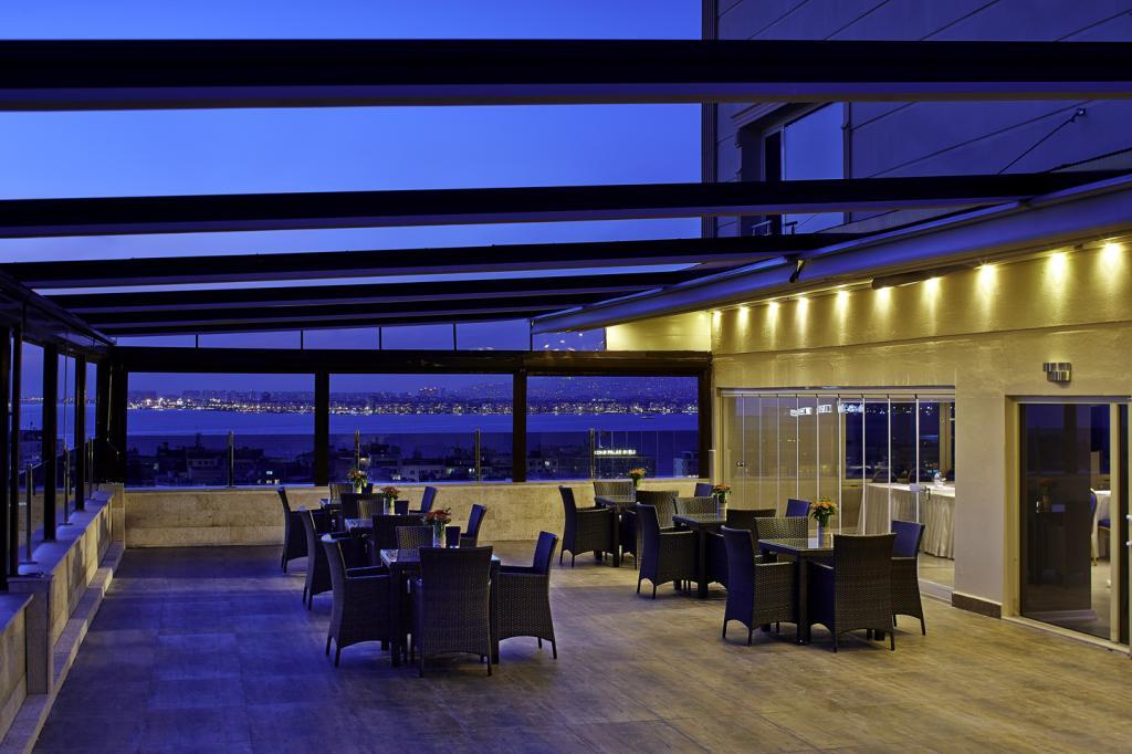 Double Tree By Hilton İzmir Alsancak — 3