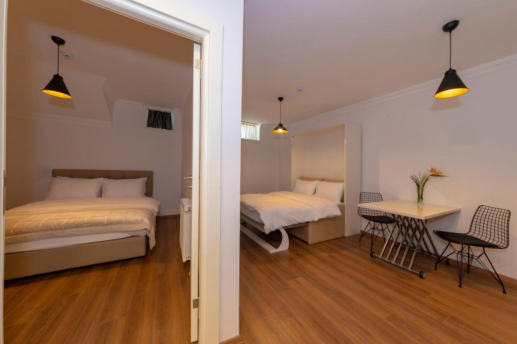 Joy Suites Hotel — 5