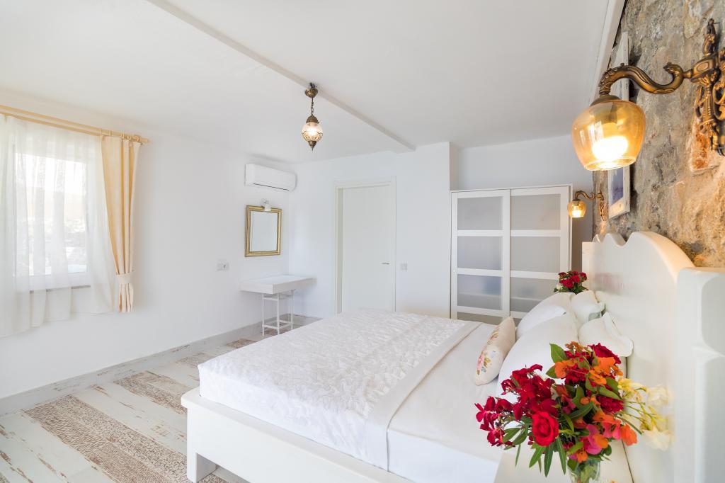 Tamara Beach Pansiyon — 7