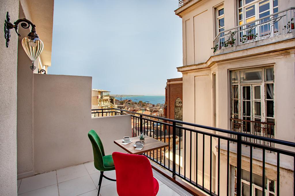 West Palace Hotel — 6