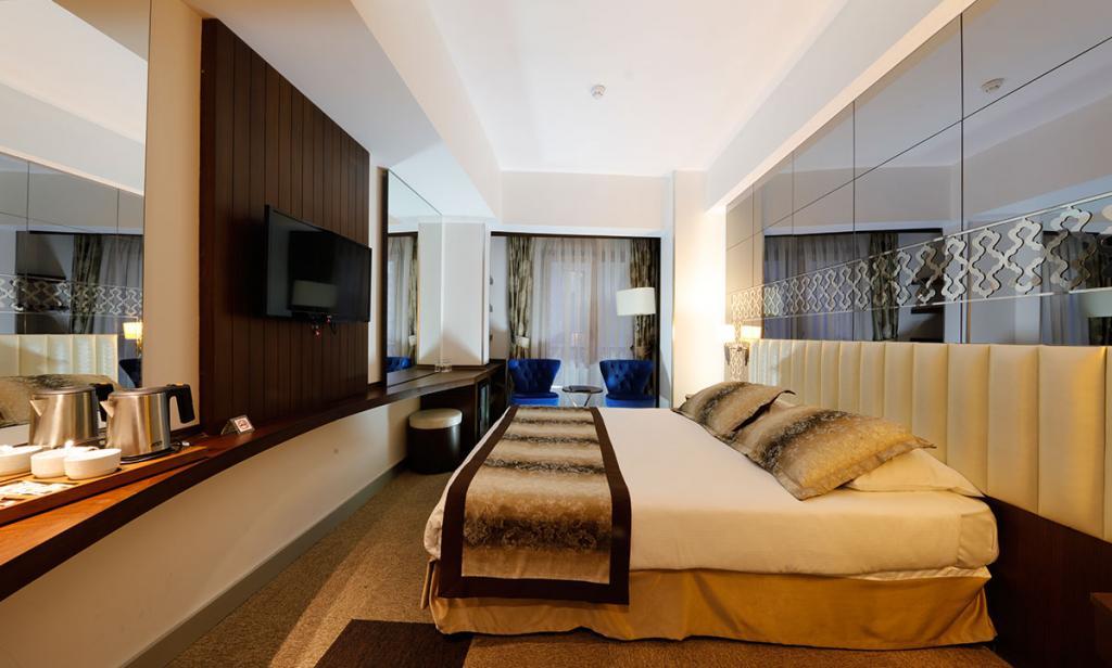 Pera Center Hotel — 4