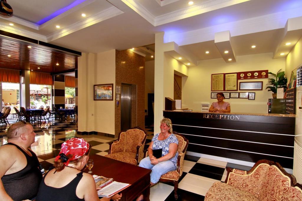Kleopatra Bavyera Hotel — 4